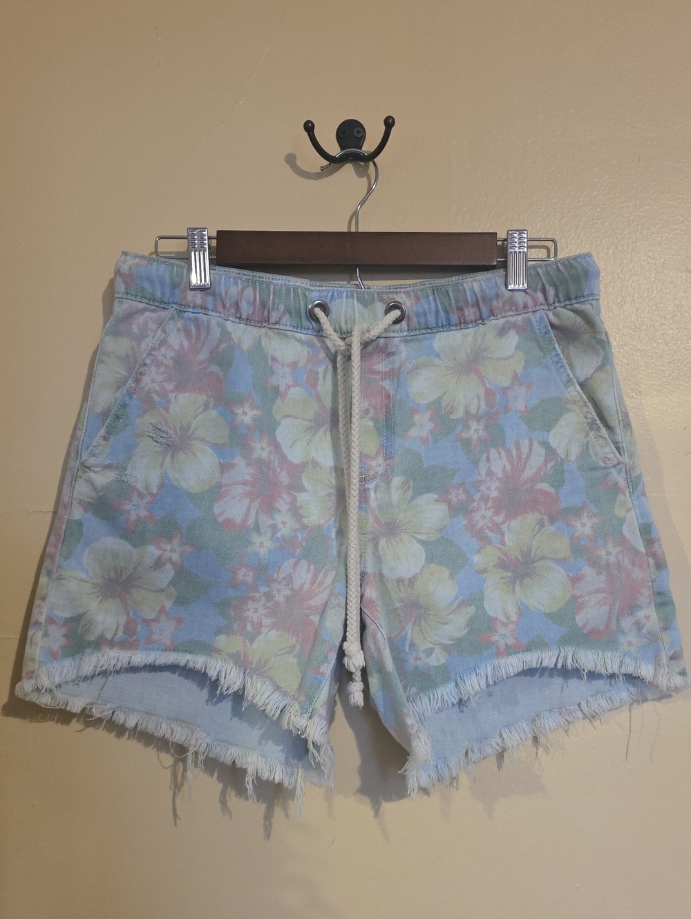 American Eagle Outfitters Pastel Floral High-Rise Drawstring Shorts